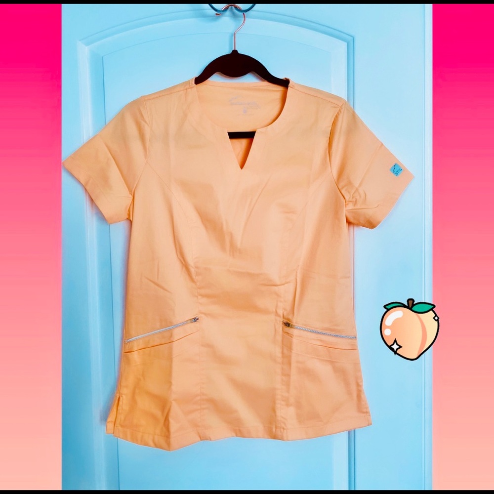 Butter soft Peach Scrub Top 🍑 *NWT*